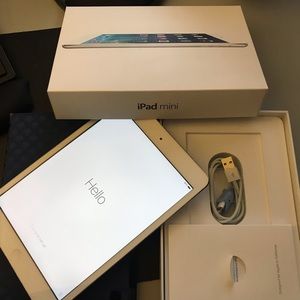 iPad mini 4 16GB in mint condition with original box.